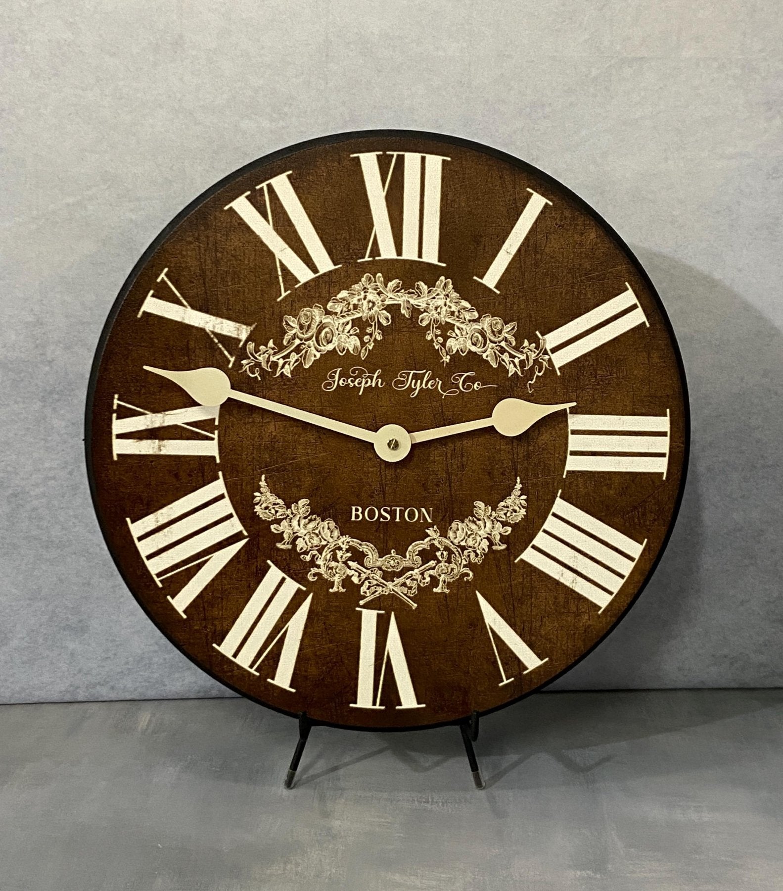 il_fullxfull.6281476244_777t.jpg Charmant Brown Wall Clock - Image 1