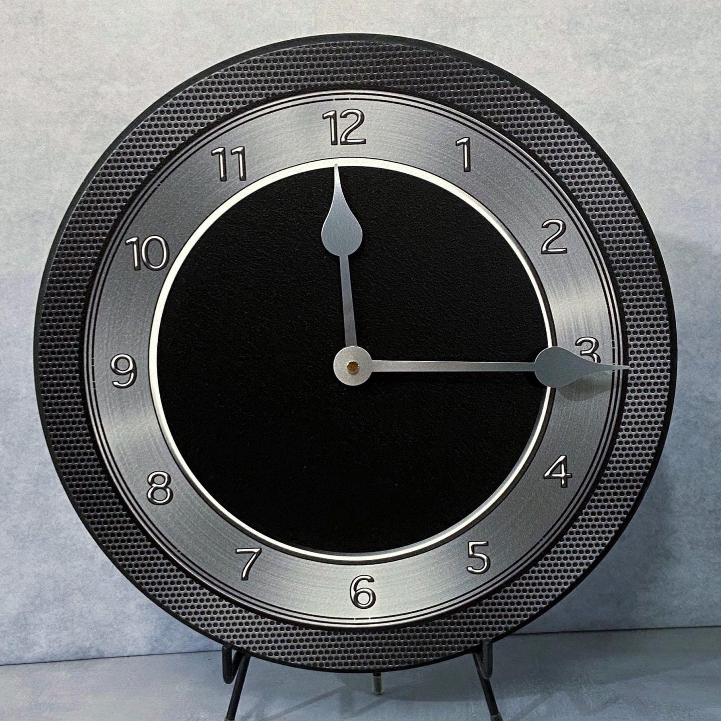 il_fullxfull.6286794852_69uz.jpg Heavy "Metal" Wall Clock 2 - Image 1